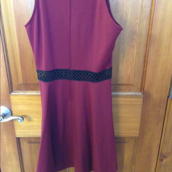 Maroon and black dress with see through belt - Picture 2 of 3